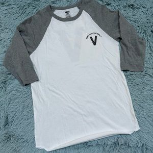 VANS 3/4 length raglan tee size small